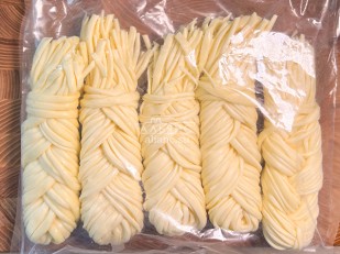 Орехи: Сырный продукт ФЕРМЕРСКИЙ коса белая